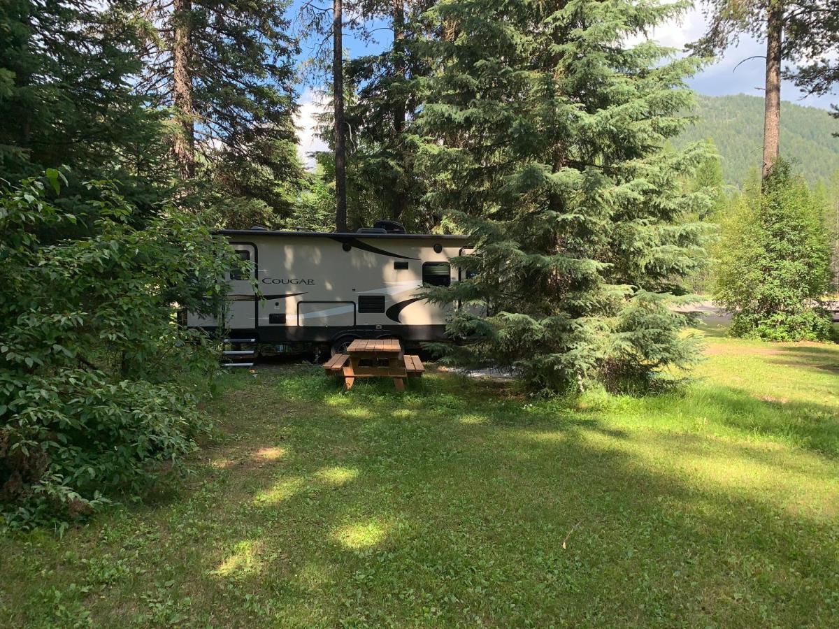 Glacier Haven Inn Pinnacle Kültér fotó