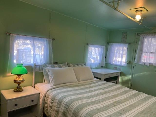 Glacier Haven Inn Pinnacle Kültér fotó